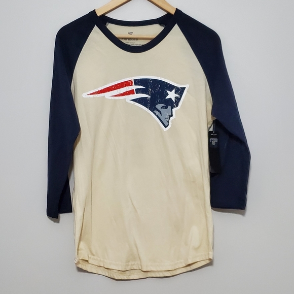 New England Patriots Fanatics Branded Women's 3/4 Tee - Picture 4 of 9